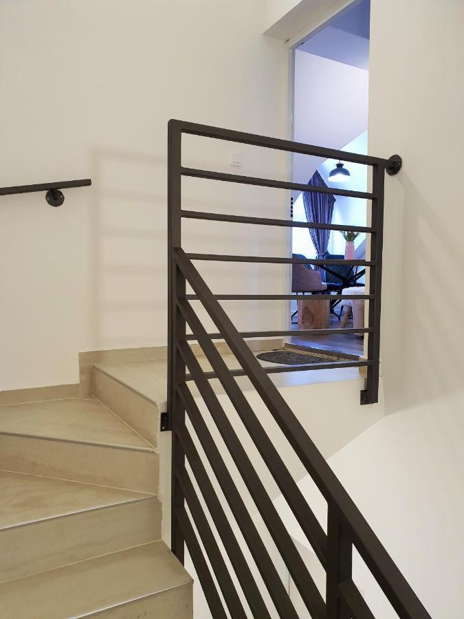 Downtown Apartment เซทินเจ ภายนอก รูปภาพ