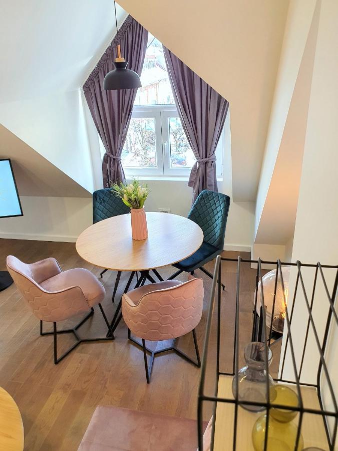 Downtown Apartment เซทินเจ ภายนอก รูปภาพ
