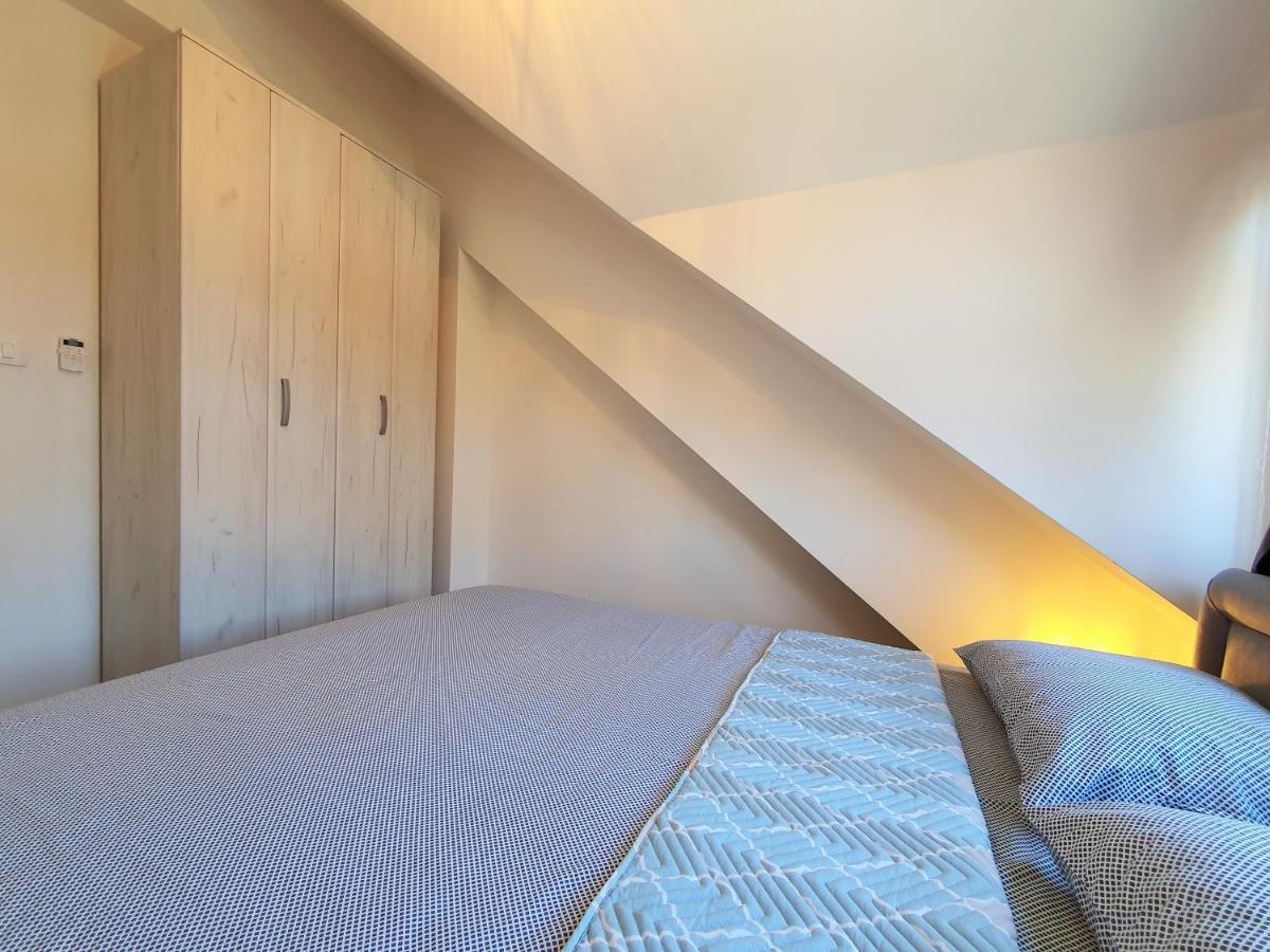 Downtown Apartment เซทินเจ ภายนอก รูปภาพ