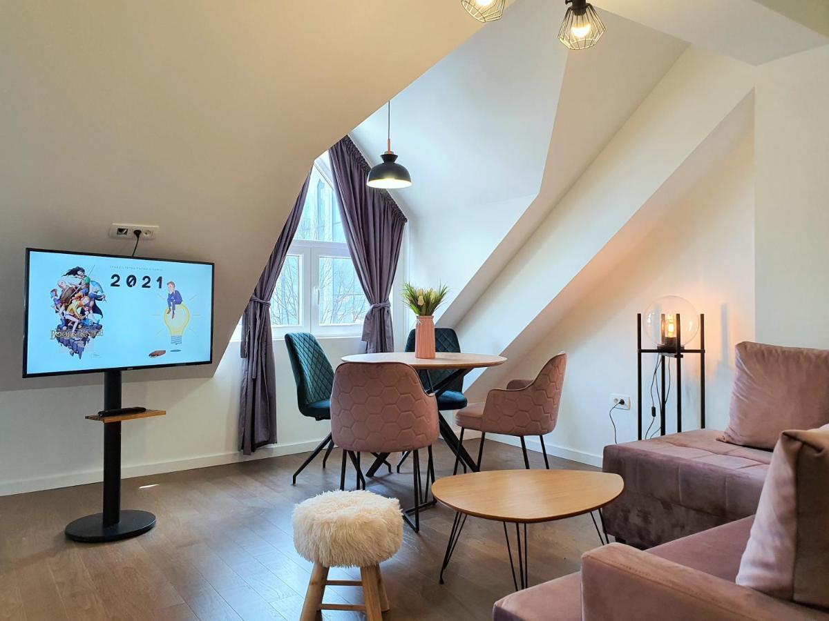 Downtown Apartment เซทินเจ ภายนอก รูปภาพ
